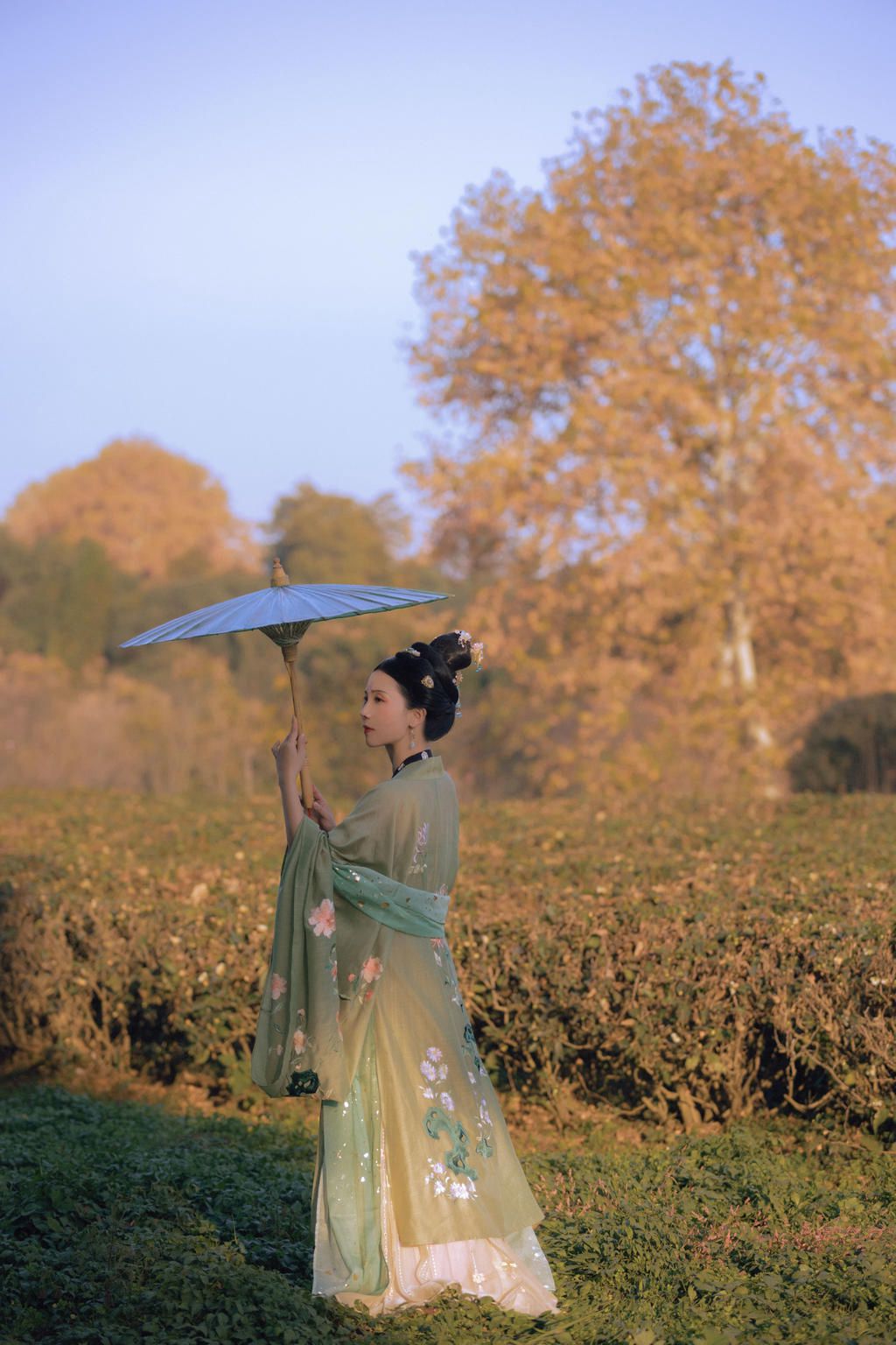 古装美女花容月貌秀色可餐图片