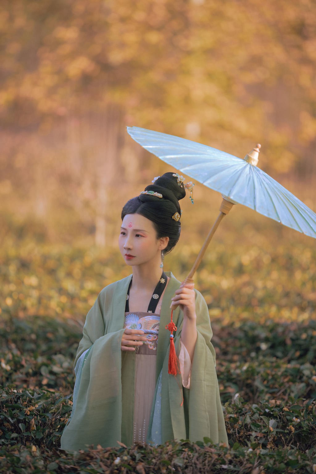 古装美女花容月貌秀色可餐图片
