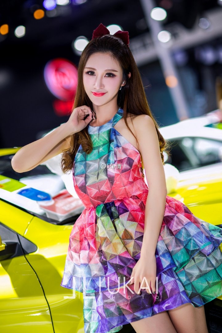 美女车模漂亮脸蛋完美身材美图